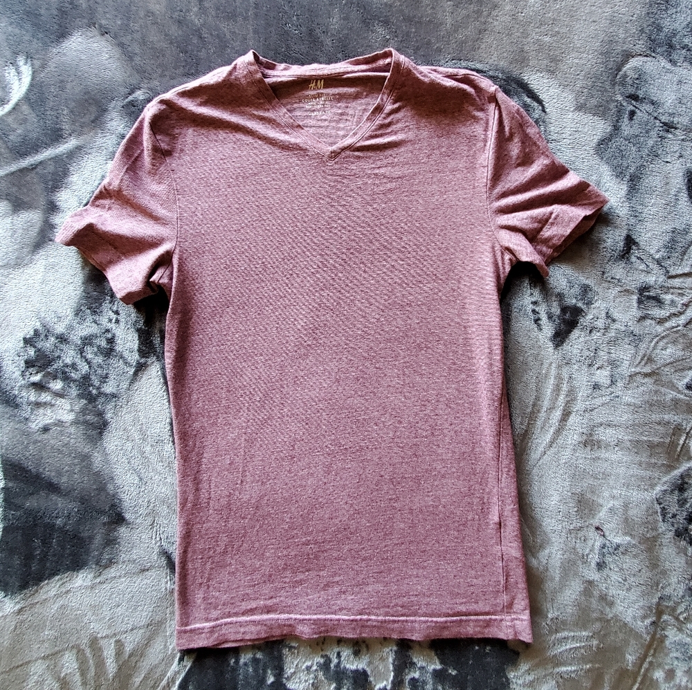 H&M Burgundy T-Shirt